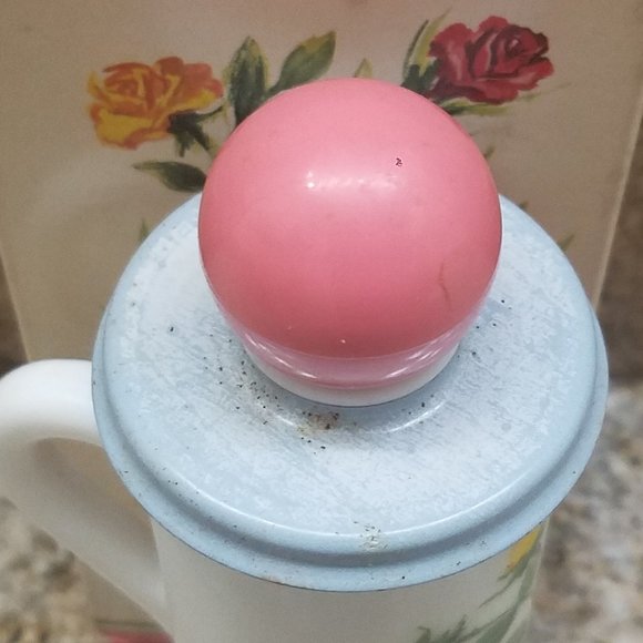 Avon Demi-Cup “To A Wild Rose” Full of Foaming Bath Oil 3 Fl. Oz. - Picture 8 of 11